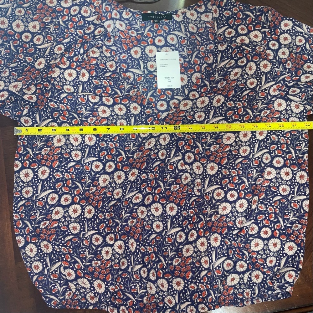 Patterned floral blouse - Picture 5 of 5